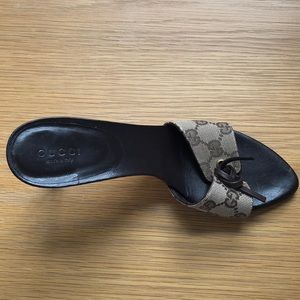 Gucci sandals